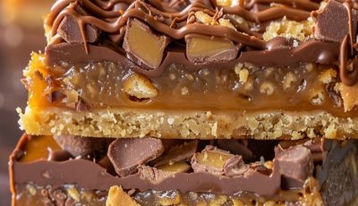 Irresistible Caramel Chocolate Crunch Bars Recipe