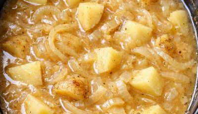 Slow Cooker Onion and Potato Stew: